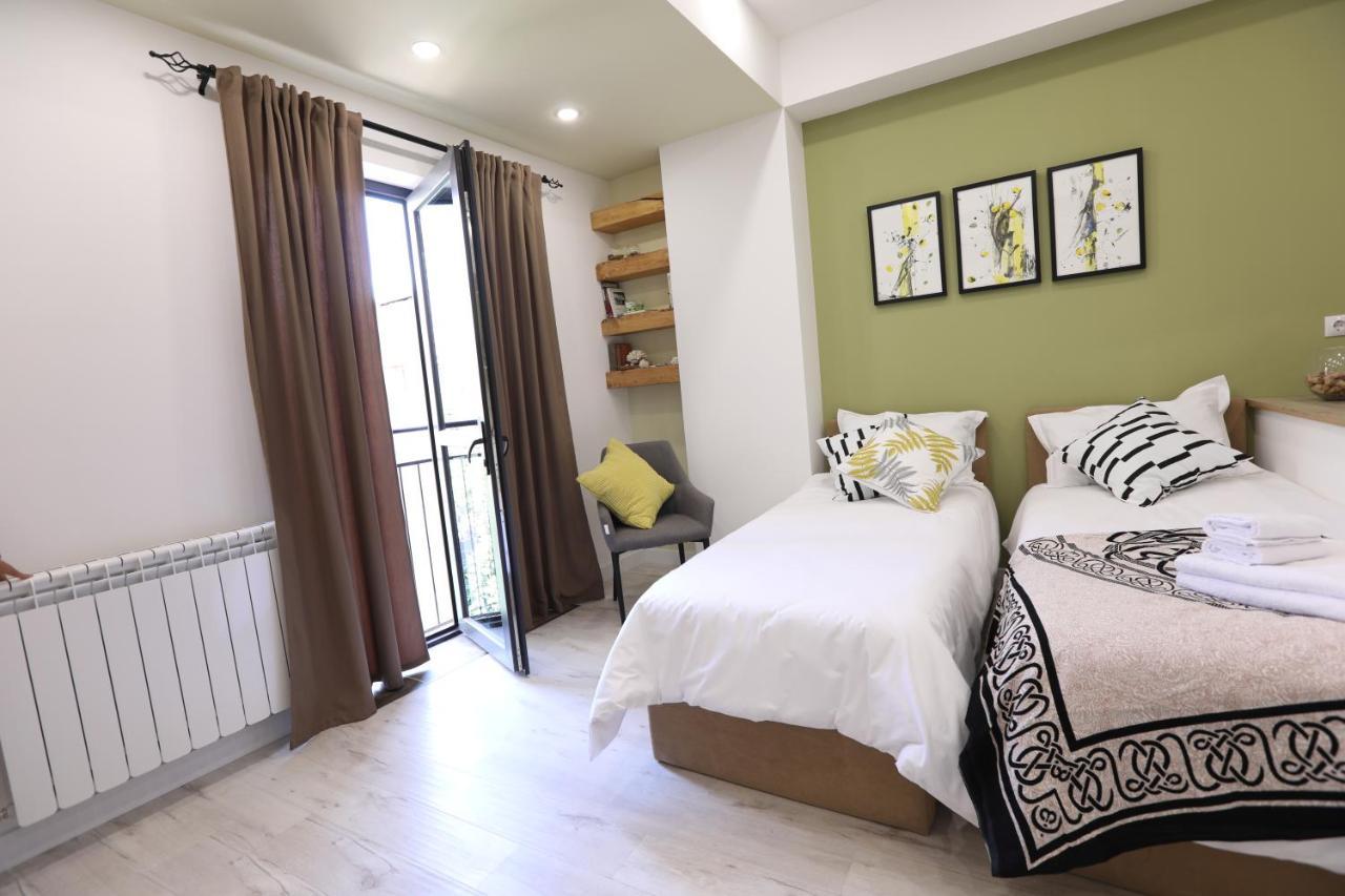 Hotelise I Green-Rose Studio Ереван Экстерьер фото